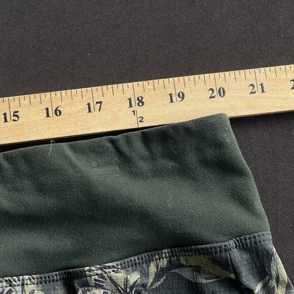 Athleta Trekkie North Printed Women Short Plus Size 20 Green Floral Nylon Active - Picture 8 of 10